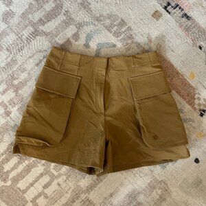 Lululemon Super High Rise Relaxed Fit Cargo Short 4" - Bold Beige Size 8